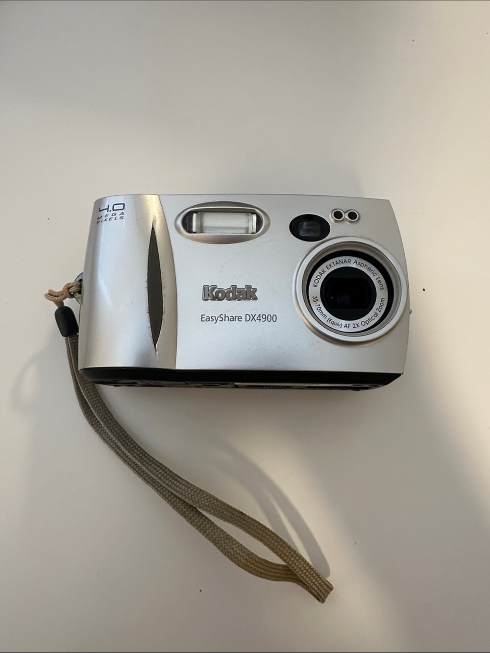 Kodak Silver EasyShare DX4900 Compact Digital Camera with Wrist Strap